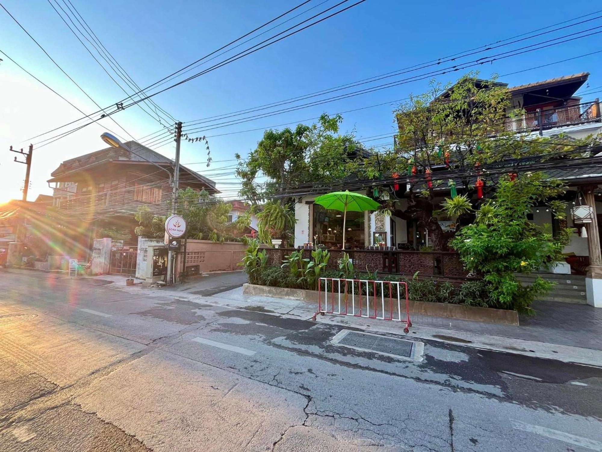 Baan Huenphen Boutique Hotel Čiang Mai Exteriér fotografie